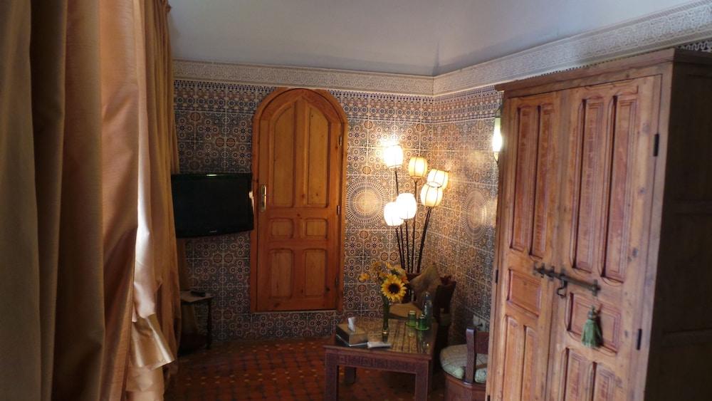 Riad Dar Zouhour Rabat Exterior photo